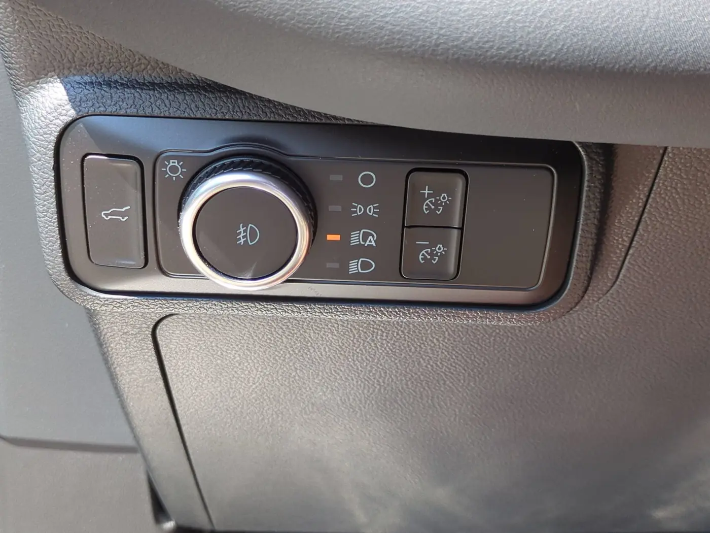 2026 Ford Explorer - $45,495