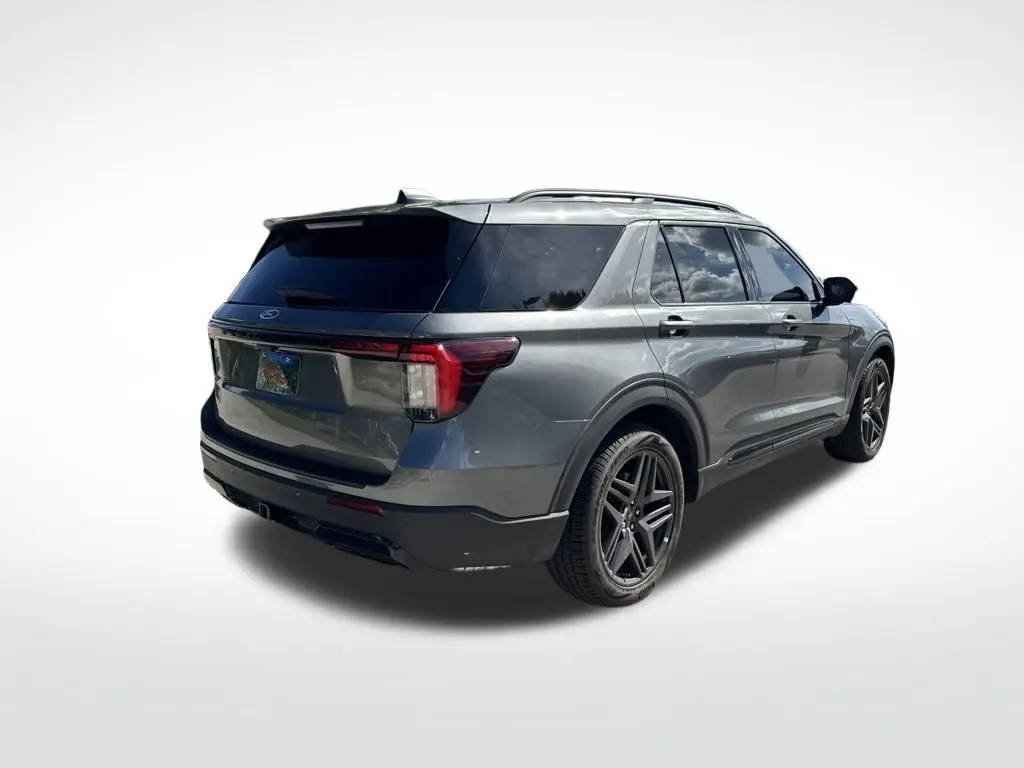 2026 Ford Explorer - $40,995