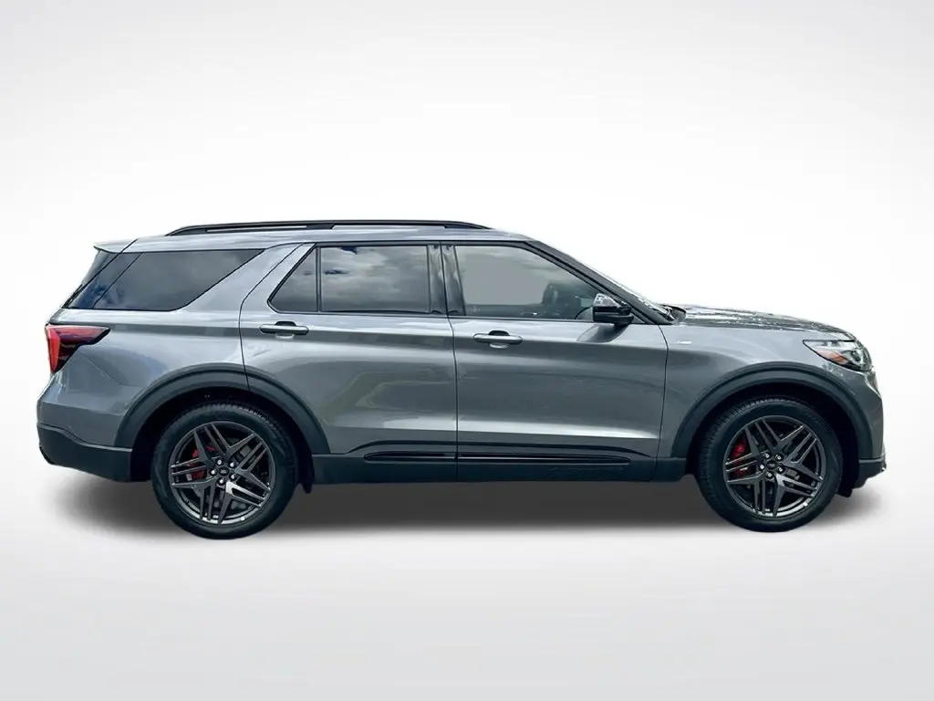 2026 Ford Explorer - $39,995