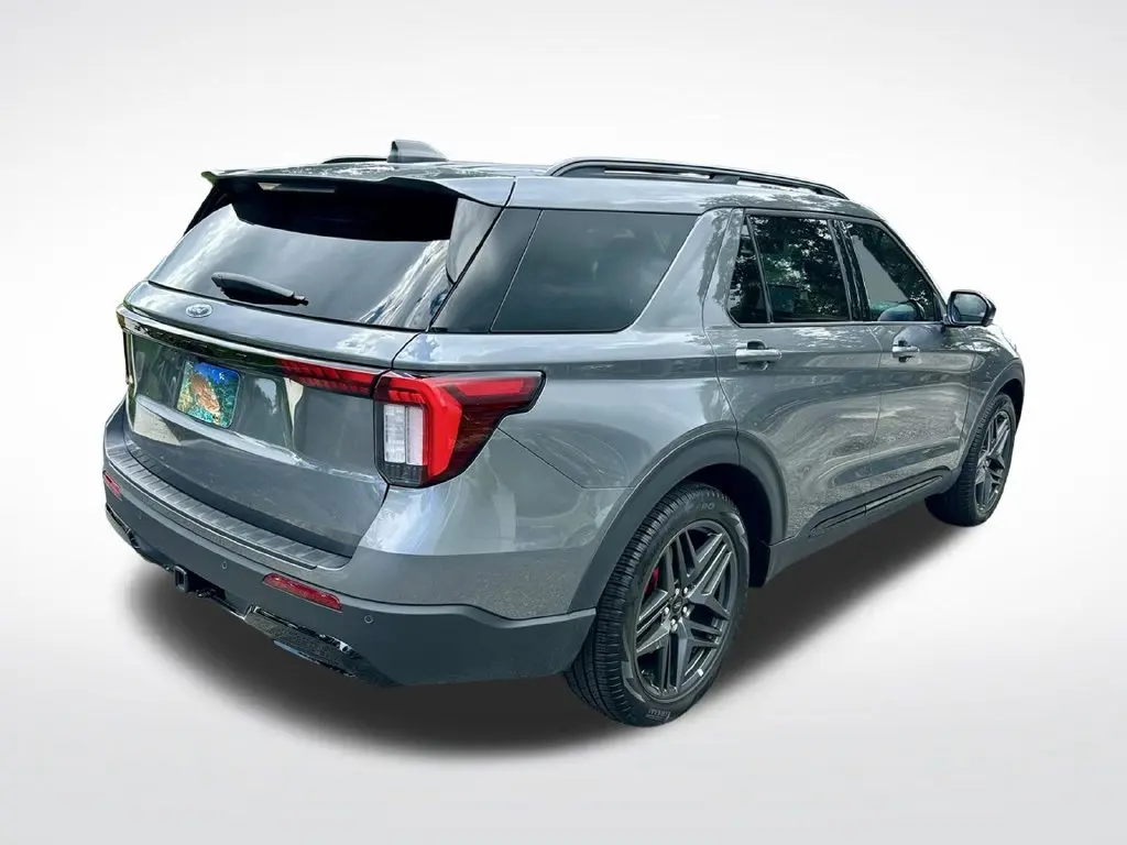 2026 Ford Explorer - $39,995