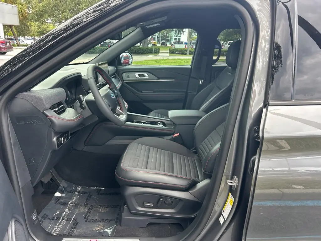 2026 Ford Explorer - $39,995