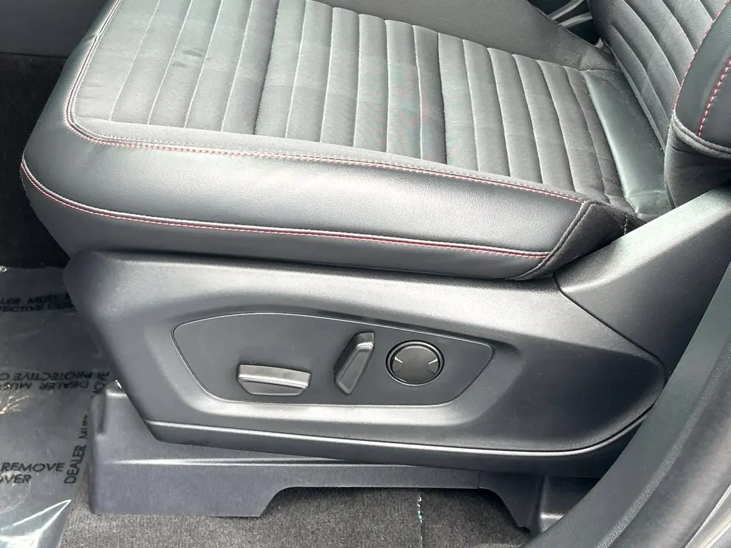 2026 Ford Explorer - $39,995