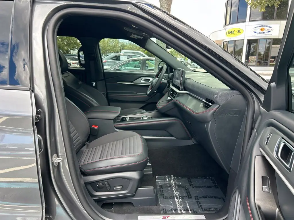 2026 Ford Explorer - $39,995