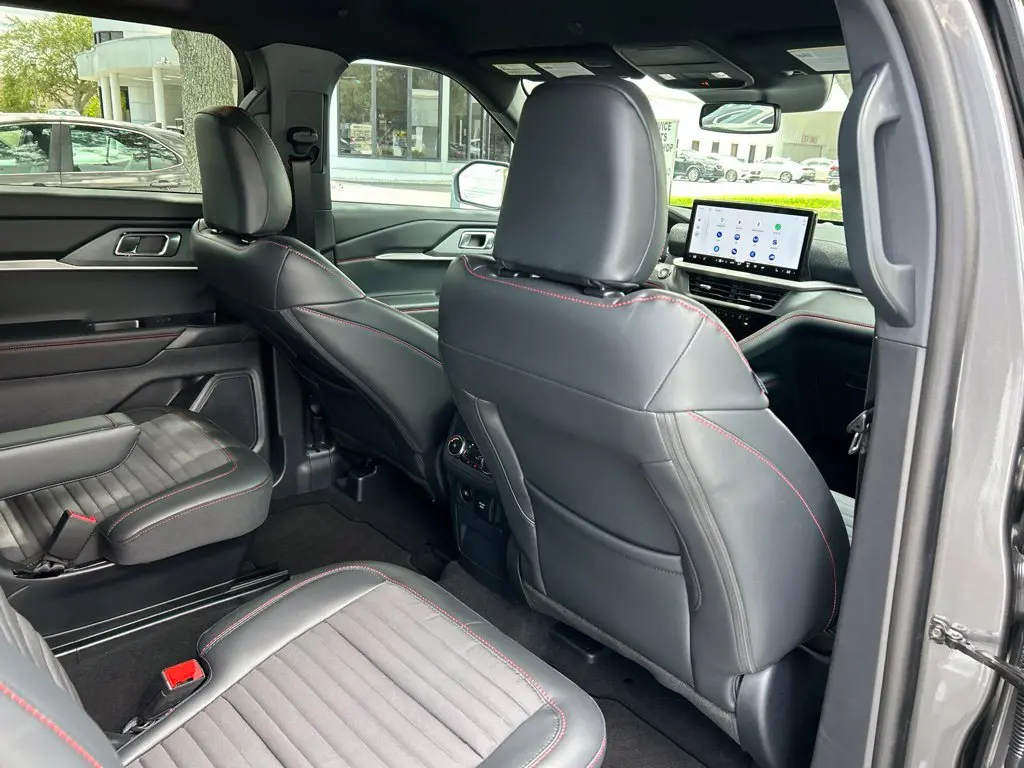 2026 Ford Explorer - $39,995