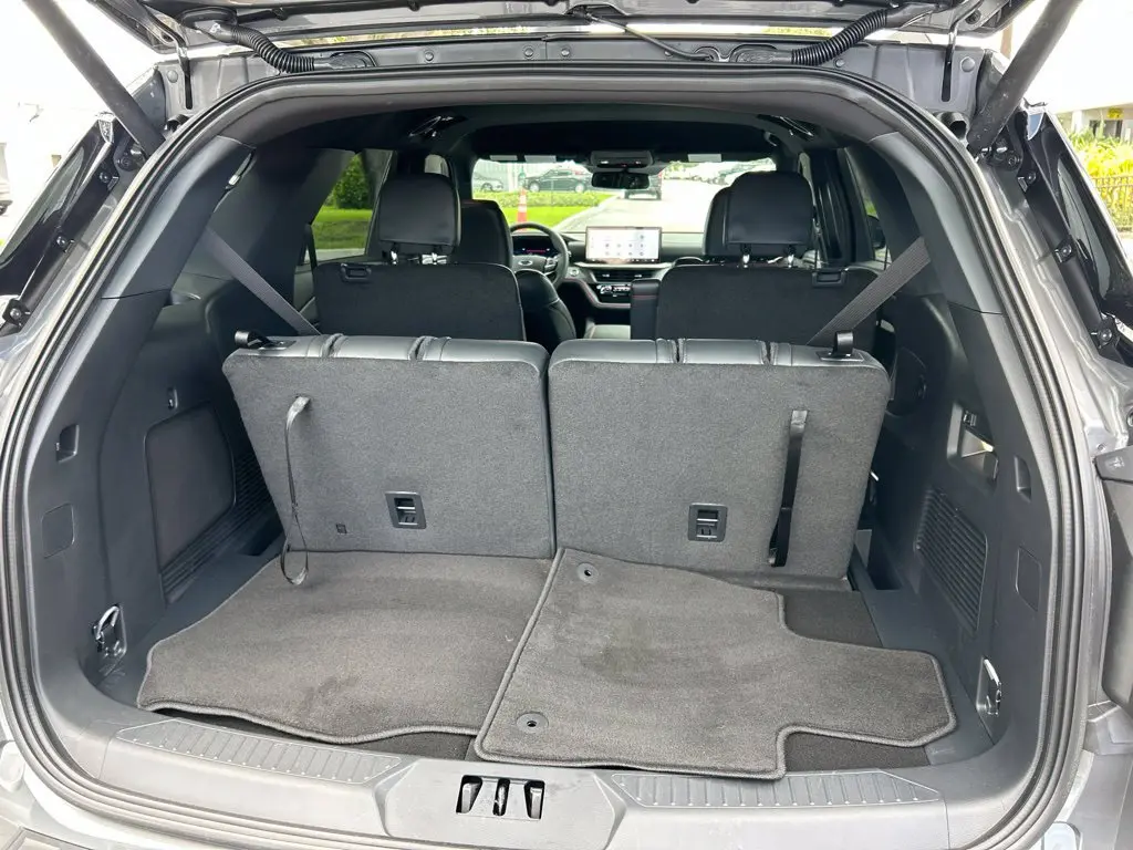 2026 Ford Explorer - $39,995