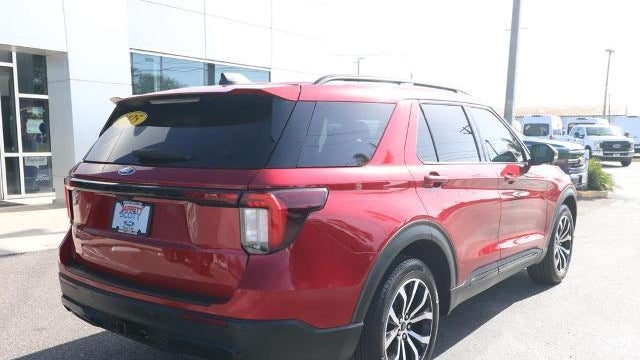 2025 Ford Explorer ST-Line