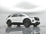 2025 Explorer Thumbnail 4