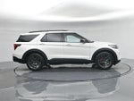 2025 Explorer Thumbnail 29