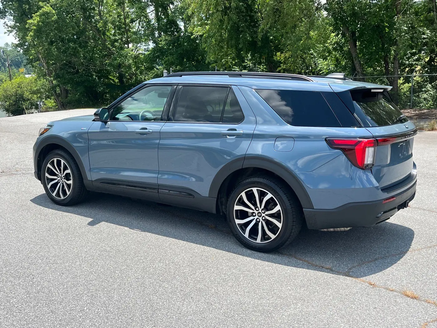 2025 Ford Explorer - $42,992