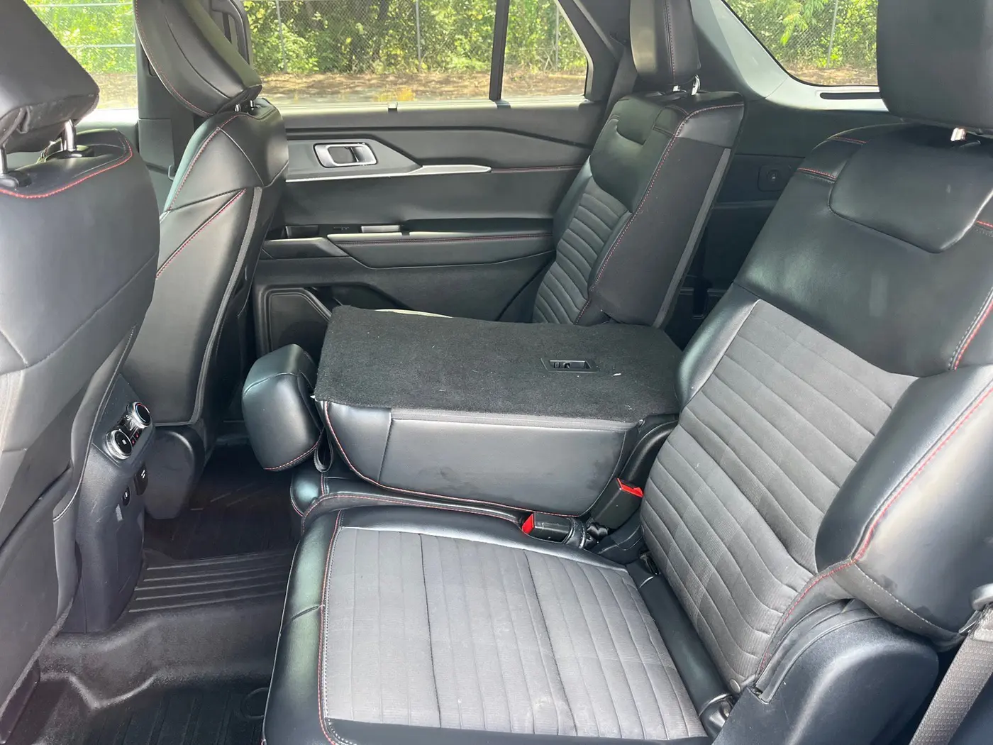 2025 Ford Explorer - $42,992