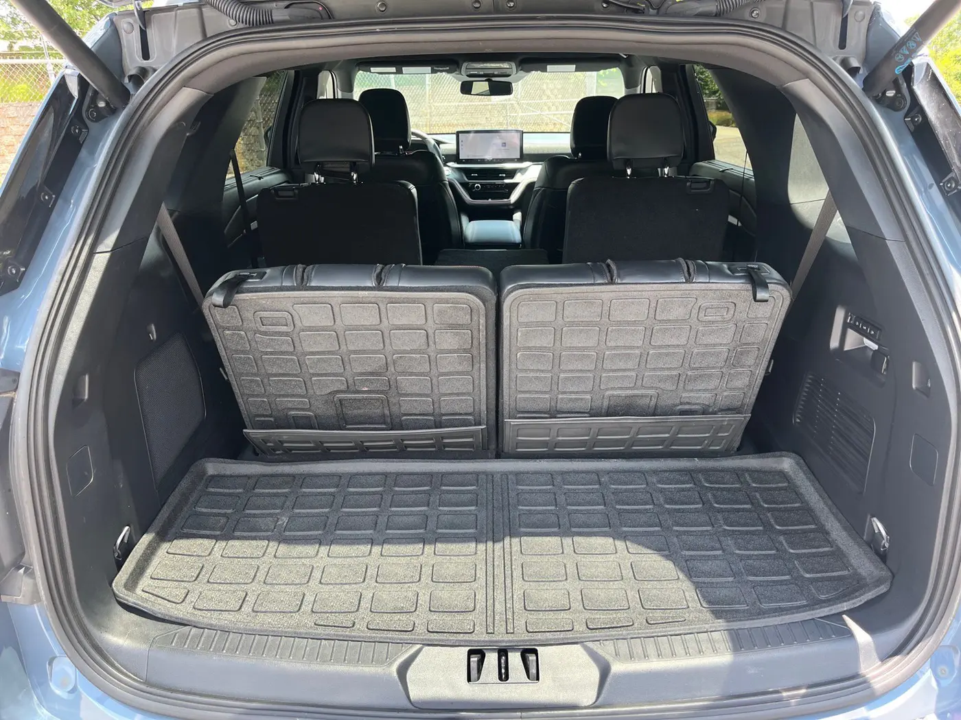 2025 Ford Explorer - $42,992