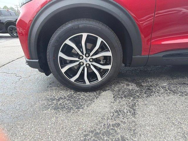 2026 Ford Explorer - $48,975