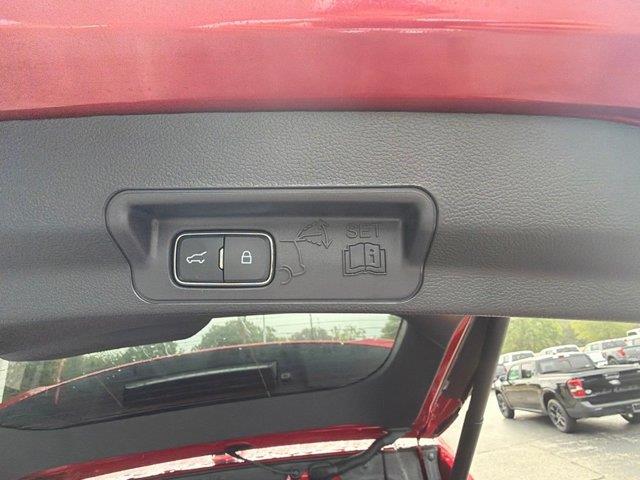 2026 Ford Explorer - $48,975