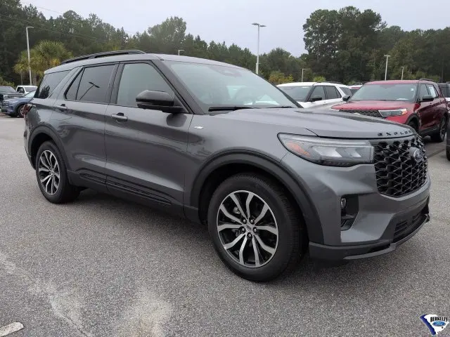 2026 Ford Explorer - $41,985