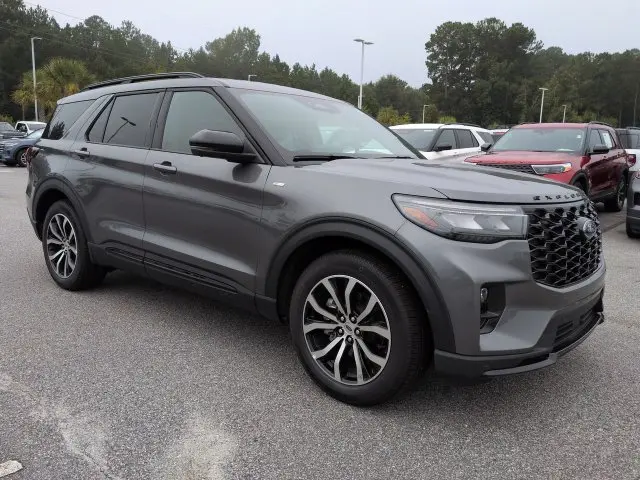 2026 Ford Explorer - $41,985