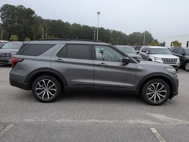 2026 Ford Explorer - $41,985
