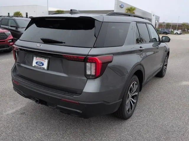 2026 Ford Explorer - $41,985