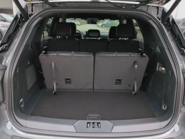 2026 Ford Explorer - $41,985