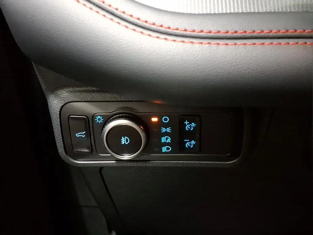2026 Ford Explorer - $41,995