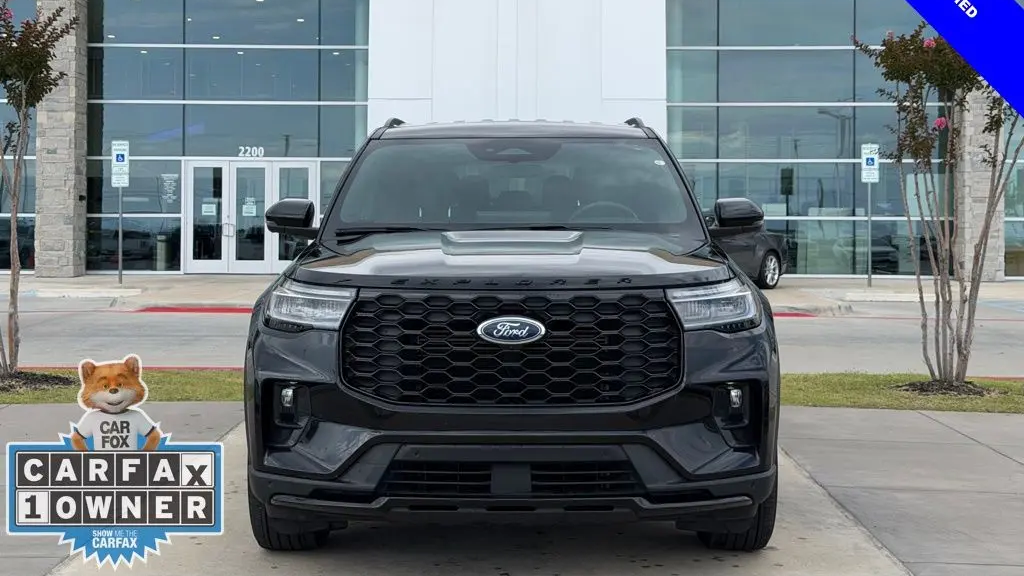 2025 Ford Explorer ST-Line