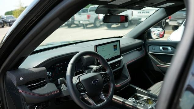 2025 Ford Explorer ST-Line