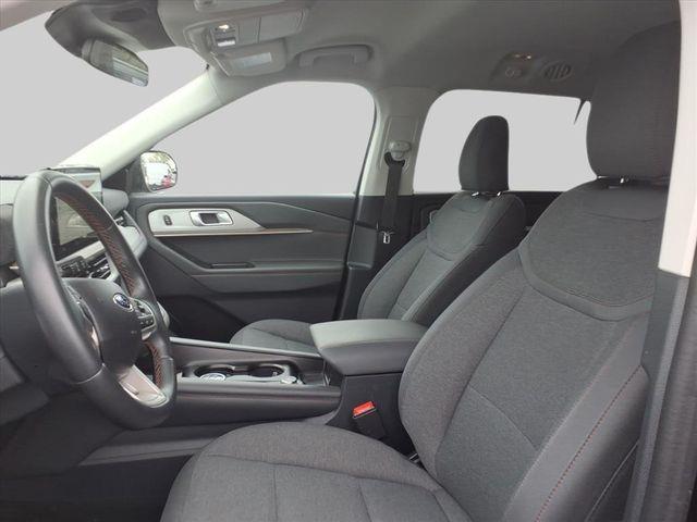 2025 Ford Explorer - $38,780