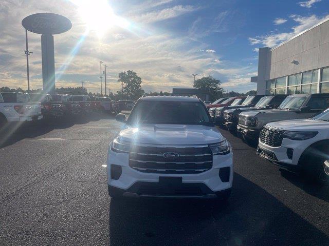 2025 Ford Explorer - $34,995