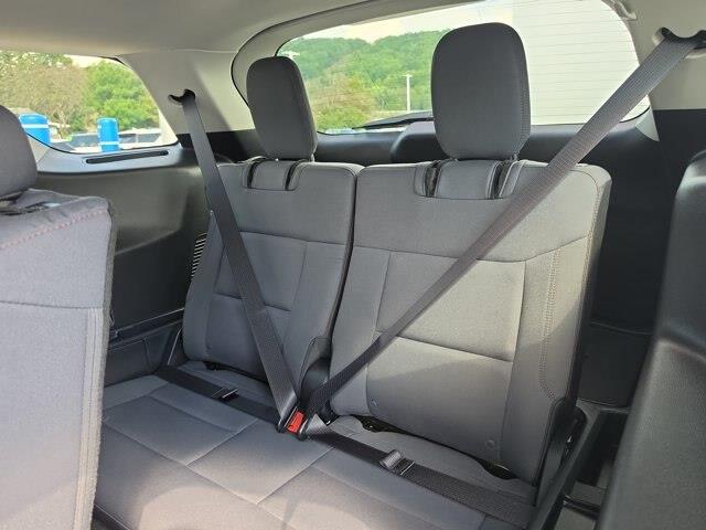 2025 Ford Explorer - $38,000