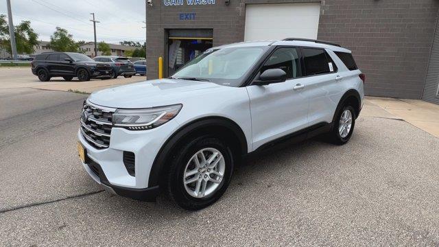 2026 Ford Explorer - $39,035