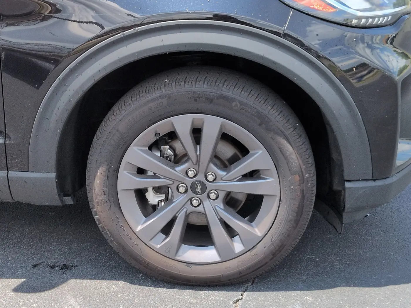 2025 Ford Explorer - $35,995