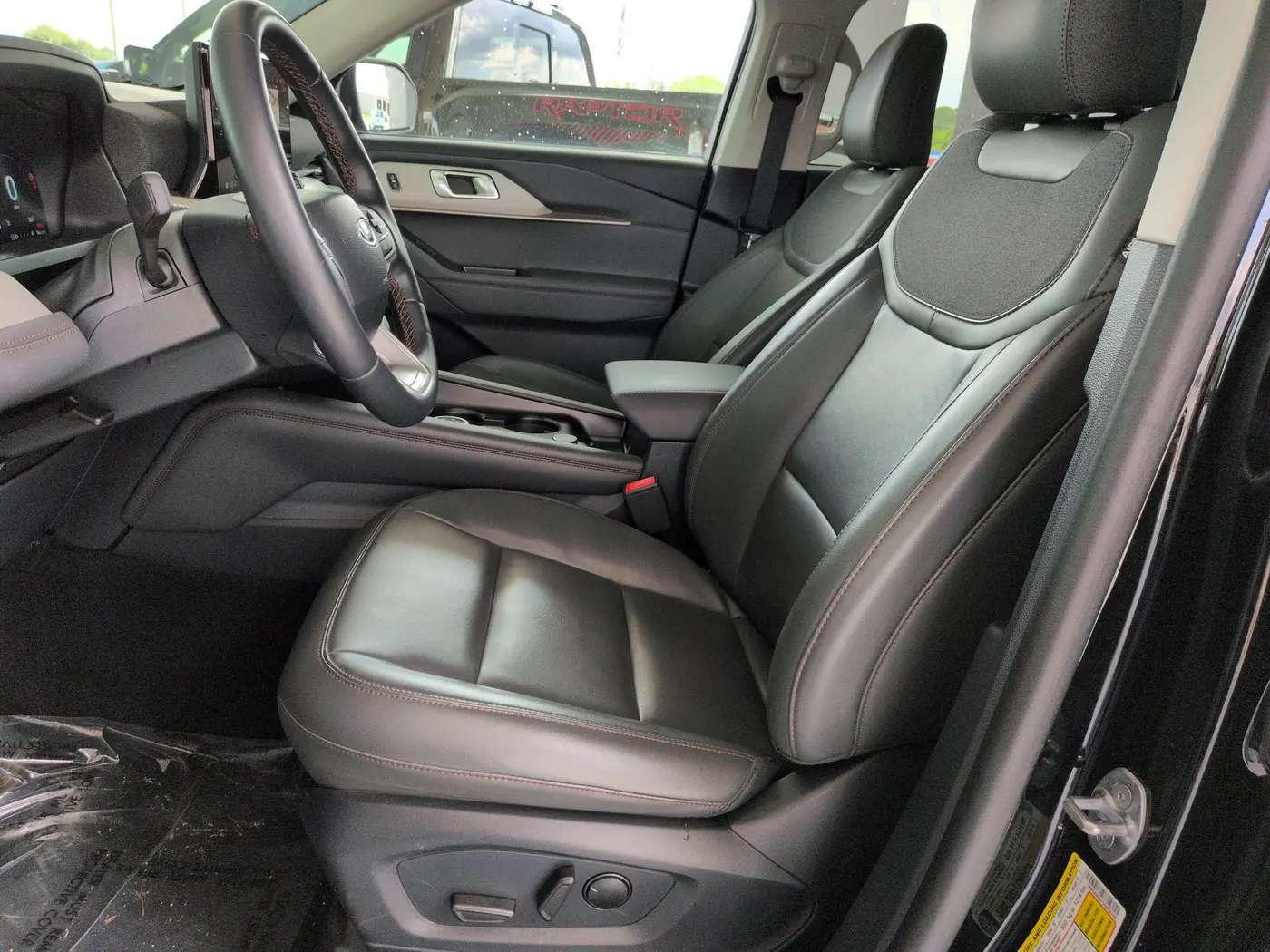 2025 Ford Explorer - $35,995