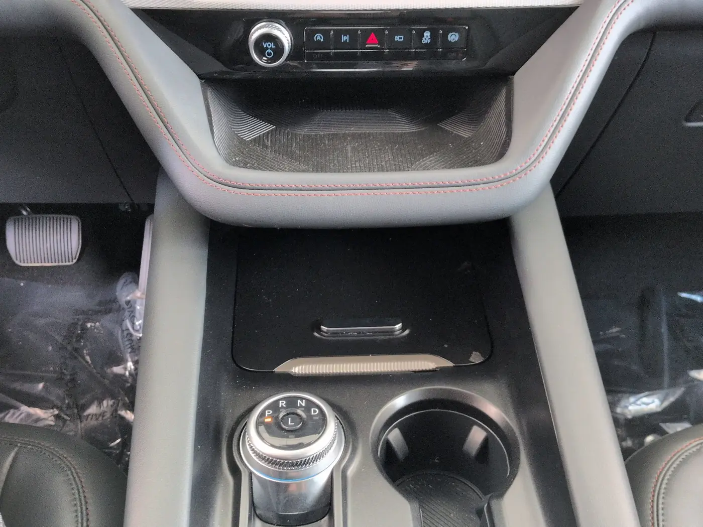 2025 Ford Explorer - $35,995