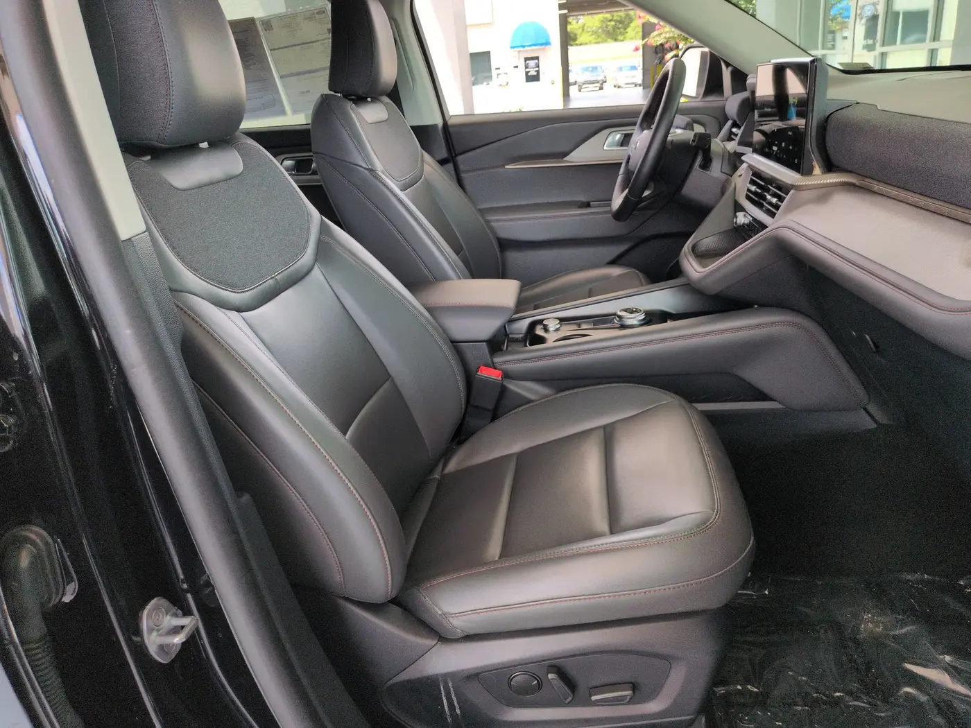 2025 Ford Explorer - $35,995