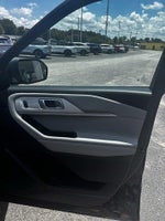 2025 Explorer Thumbnail 14