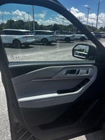 2025 Explorer Thumbnail 16