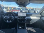2025 Explorer Thumbnail 19
