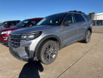 2025 Explorer Thumbnail 3