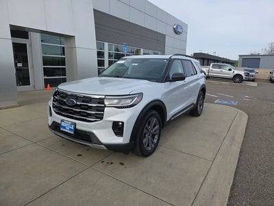 2025 Ford Explorer AWD Active 4DR SUV