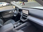 2025 Explorer Thumbnail 18