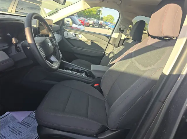 2025 Ford Explorer - $33,862