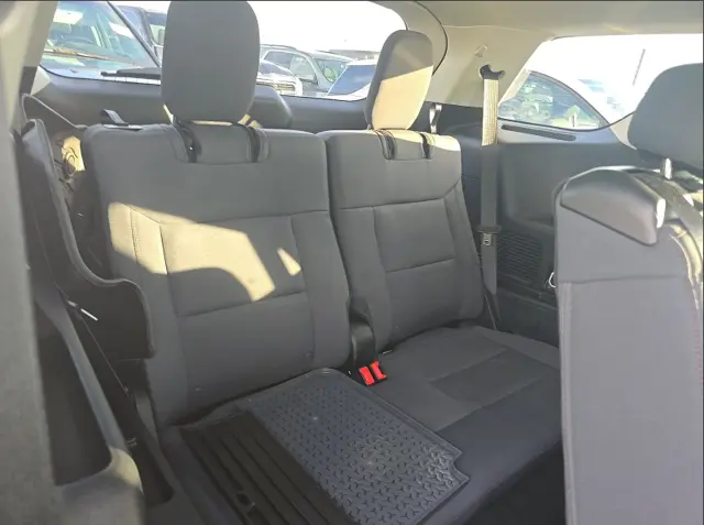 2025 Ford Explorer - $33,862