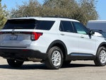 2025 Explorer Thumbnail 4