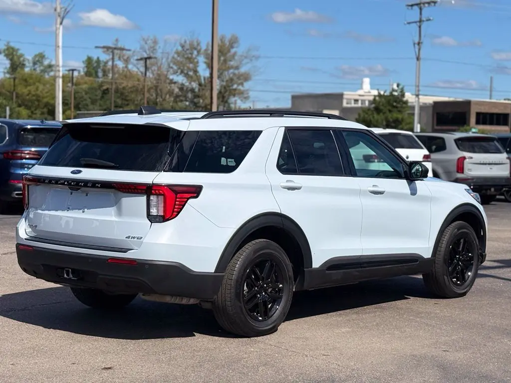 2026 Ford Explorer - $43,500