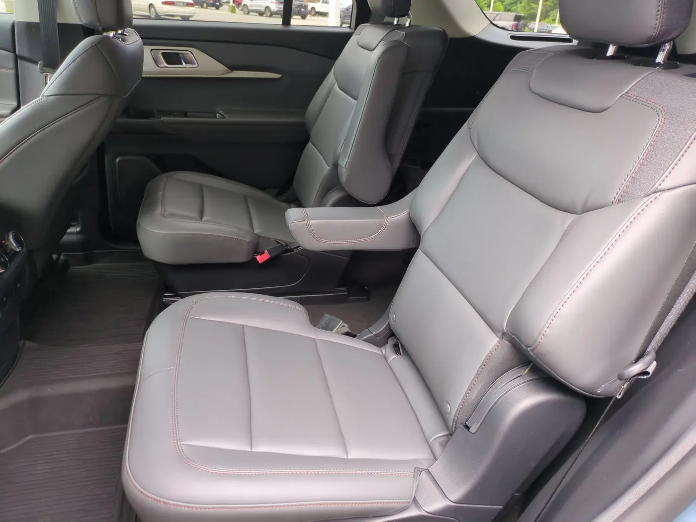 2026 Ford Explorer - $39,500