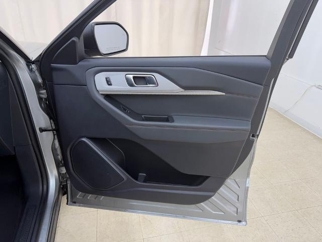 2025 Ford Explorer - $31,365