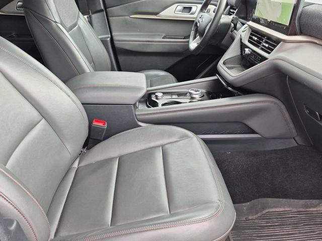 2025 Ford Explorer - $33,150