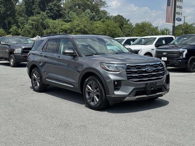 2025 Ford Explorer AWD Active 4DR SUV