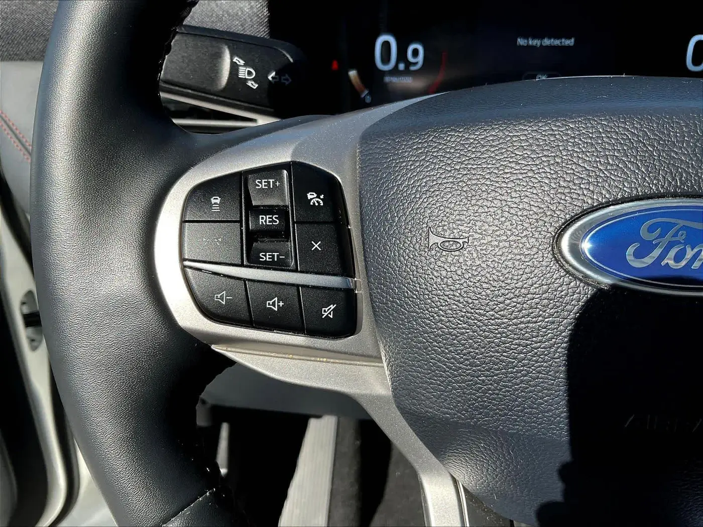 2025 Ford Explorer - $36,307