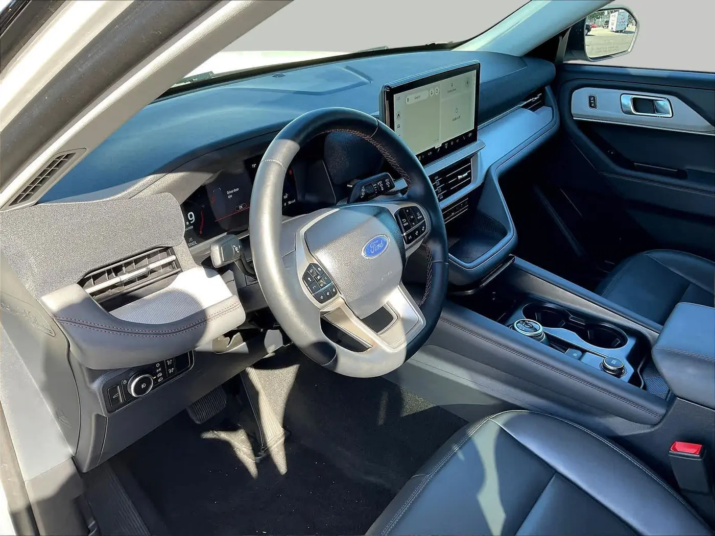 2025 Ford Explorer - $36,307