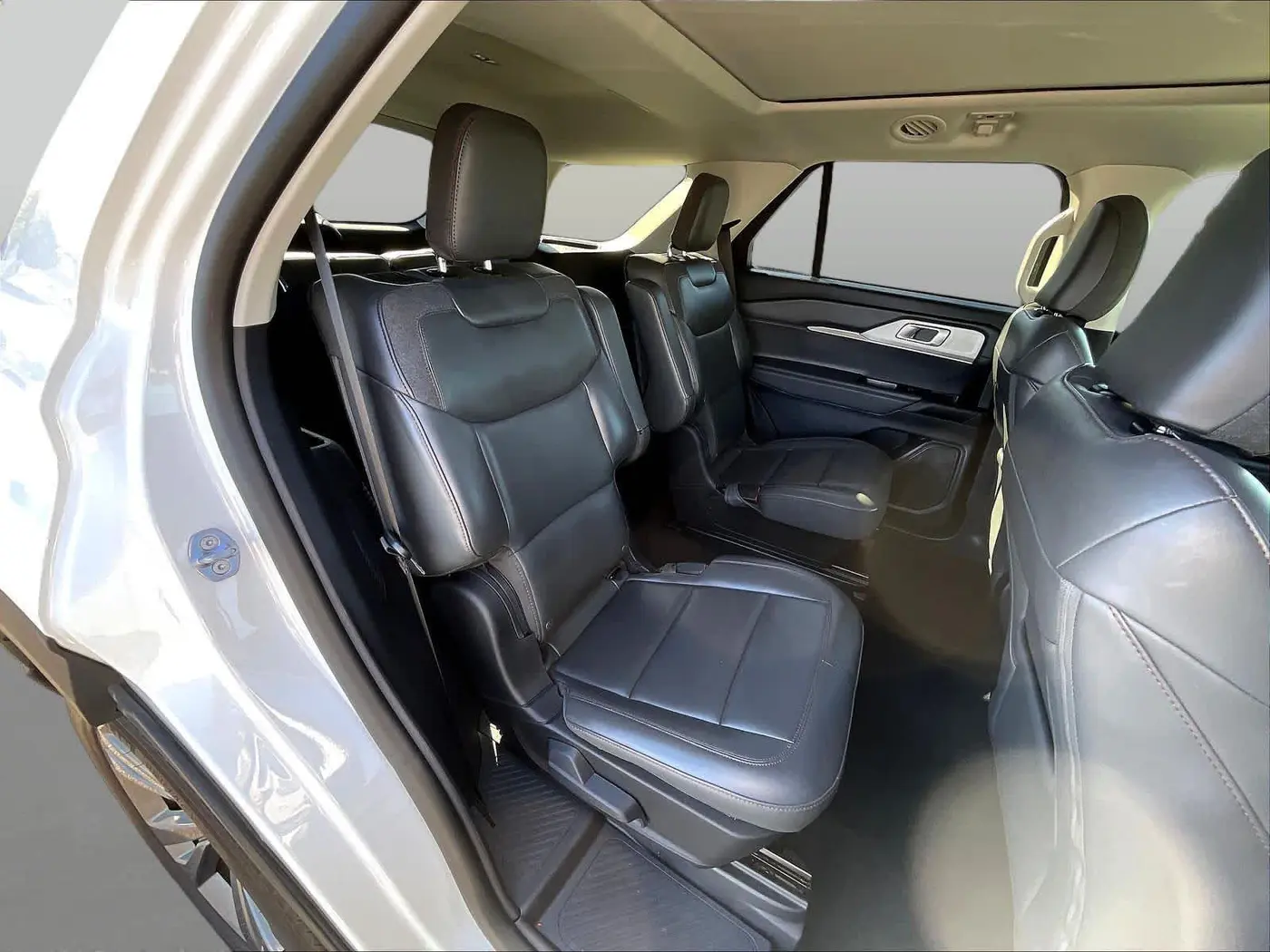 2025 Ford Explorer - $36,307